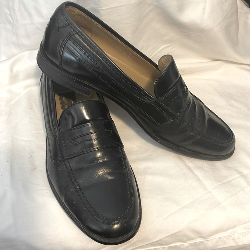 Black 10 1/2 men’s shoe, Handcrafted by Johnston & Murphy